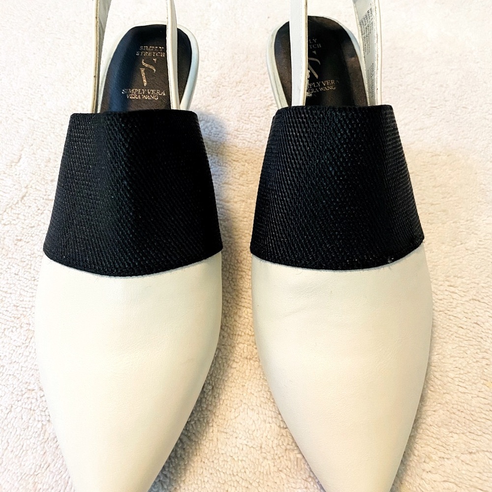 Brand New Super Cute White and Black Heels By VERA WANG - Box 56
